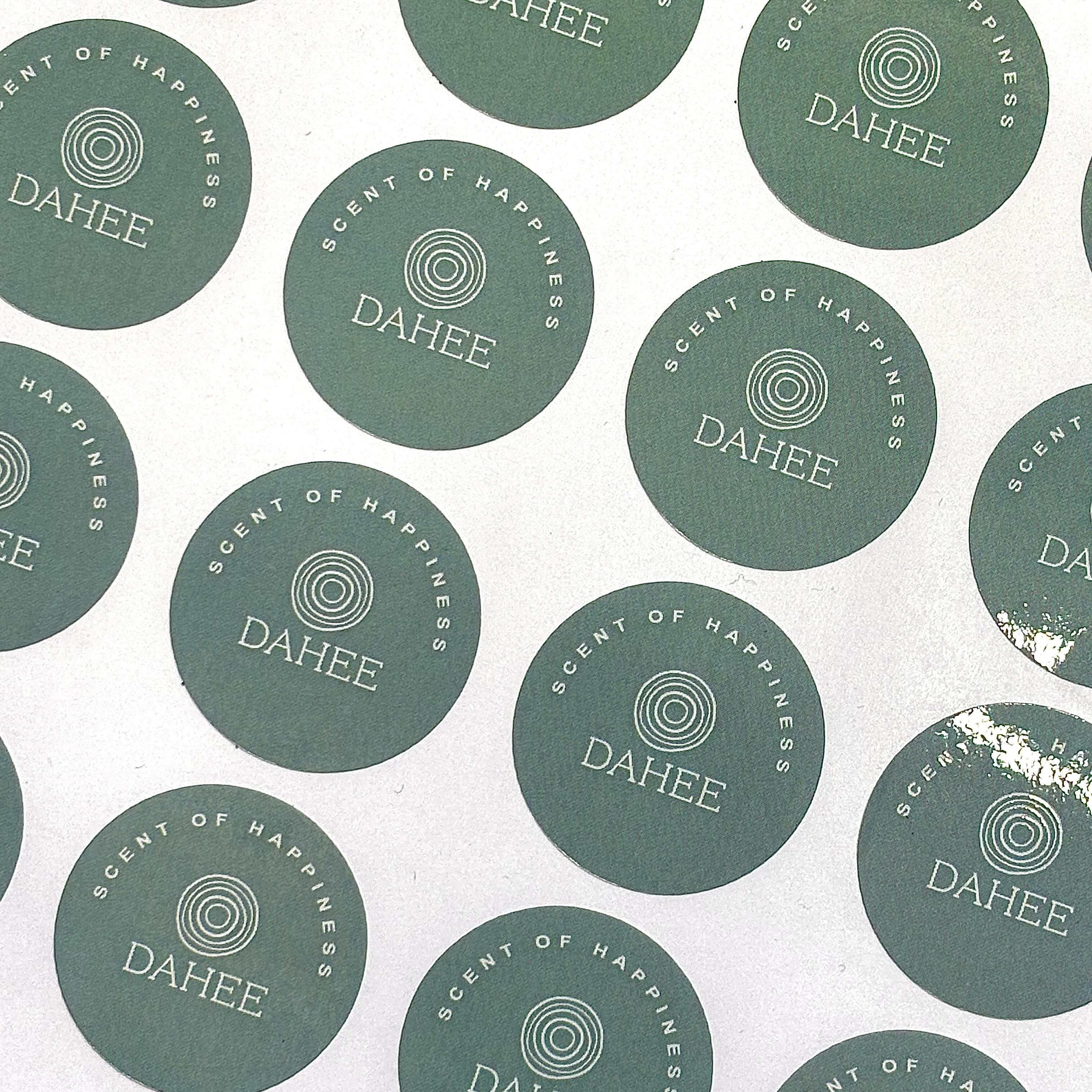 Tem nhãn màu xanh lá